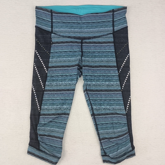 Lululemon Stop At Nothing CropSpace Dye Twist Naval Blue Peacock Blue Size 8 - Picture 4 of 7